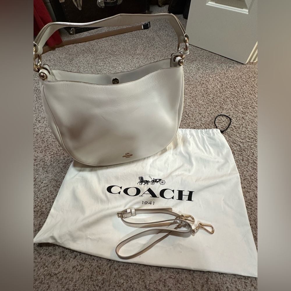 COACH NOMAD LEATHER HOBO PURSE WITH SILVER HARDWARE